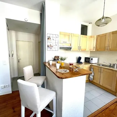 Apartment Le Riquet - 4 People - Hyper Center - Metro