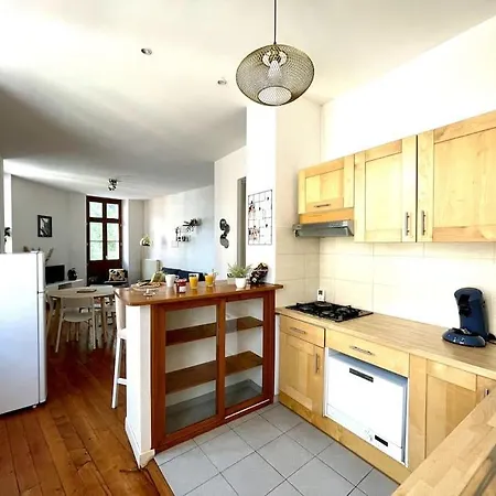 Apartment Le Riquet - 4 People - Hyper Center - Metro